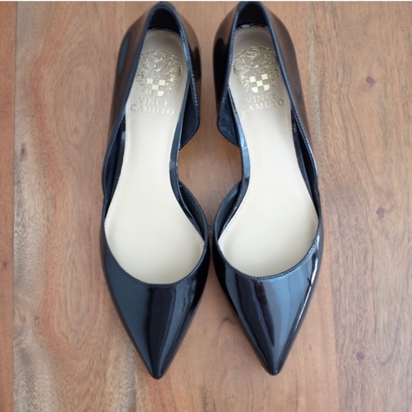 NWOB - Vince Camuto Black Patent Leather Heels - Picture 2 of 3